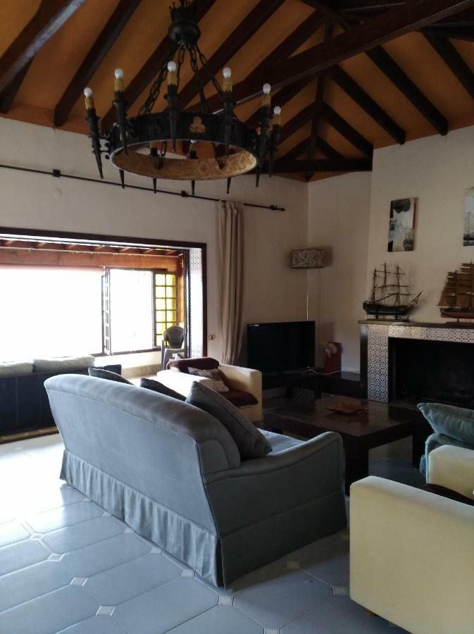 Villa Con Piscina Privada Torremolinos Bagian luar foto