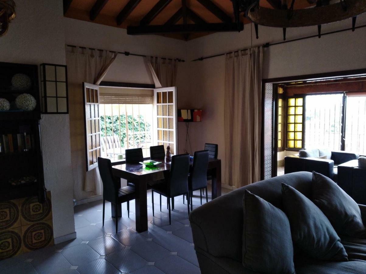 Villa Con Piscina Privada Torremolinos Bagian luar foto