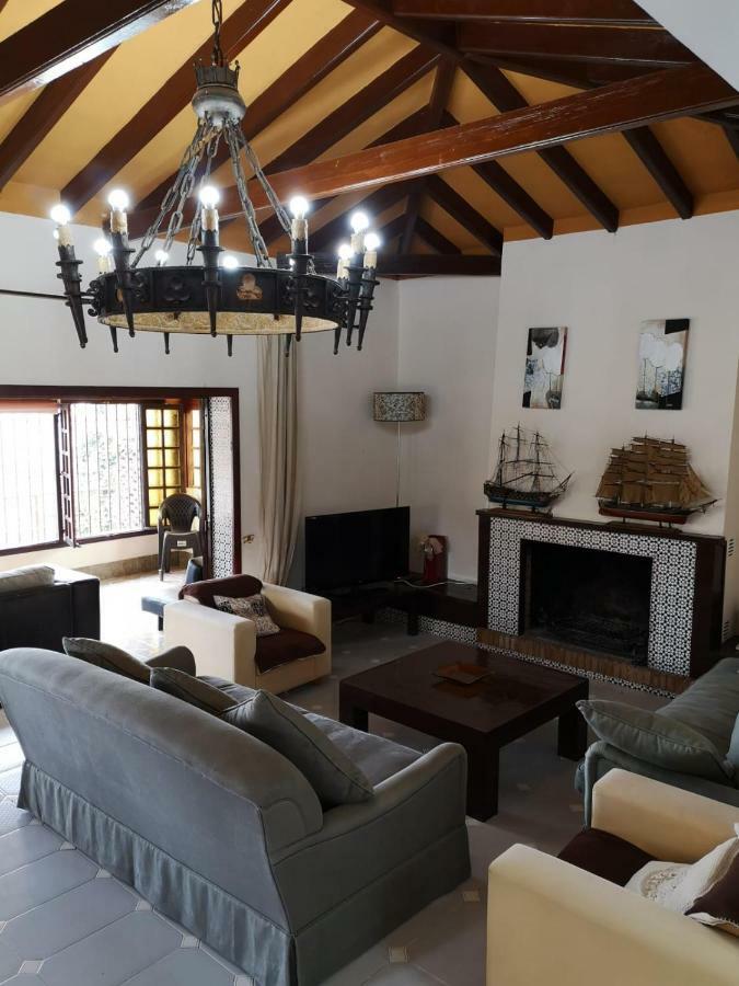 Villa Con Piscina Privada Torremolinos Bagian luar foto