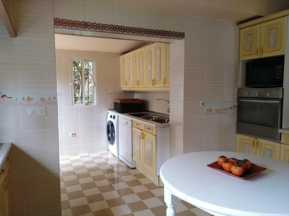 Villa Con Piscina Privada Torremolinos Bagian luar foto
